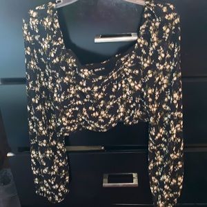 Ruched floral long sleeve crop top